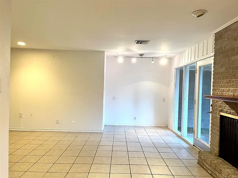 3843 Grennoch Ln — Photo 7