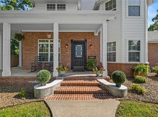 1 Geyer Rd, Bentonville, AR 72712