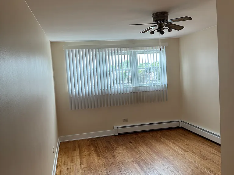 7018 W Archer Ave #2R — Photo 5