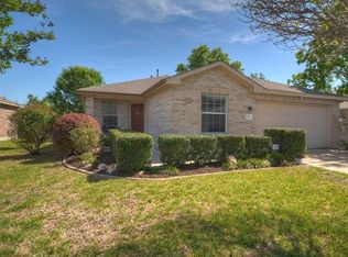 706 Los Robles Rd, Leander, TX 78641