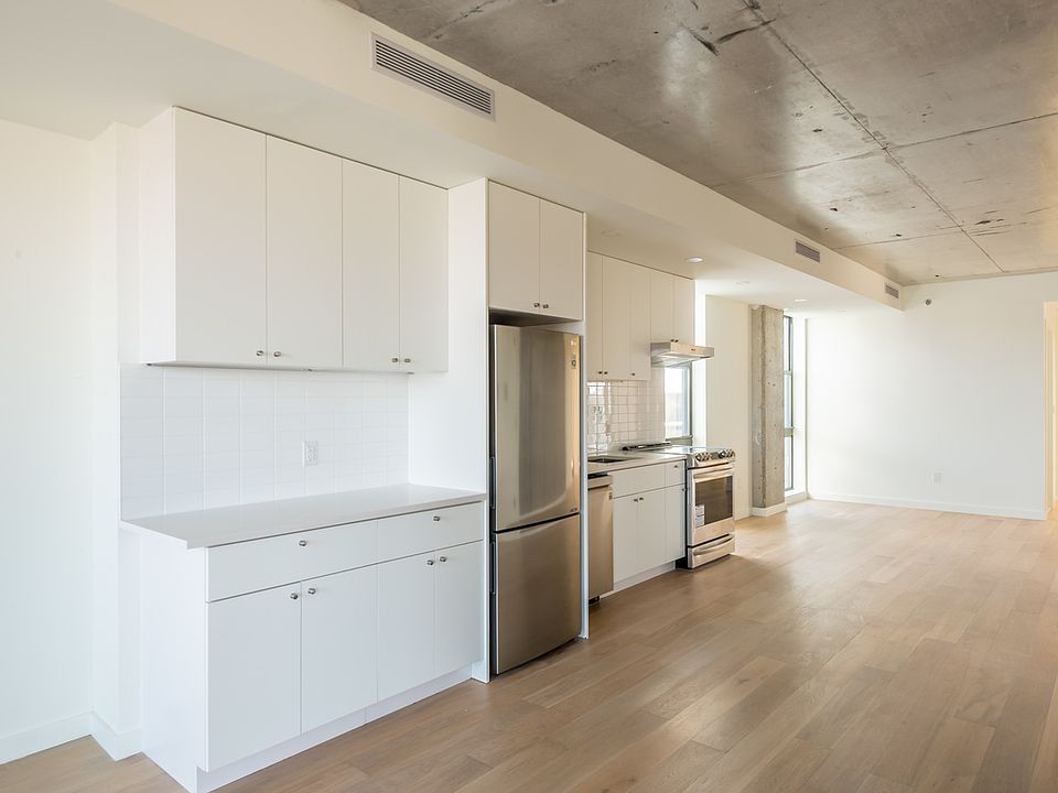 1st image of 69-12 Woodside Ave