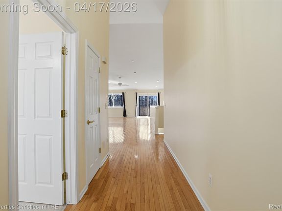 4th image of 30674 Ardmore Ct