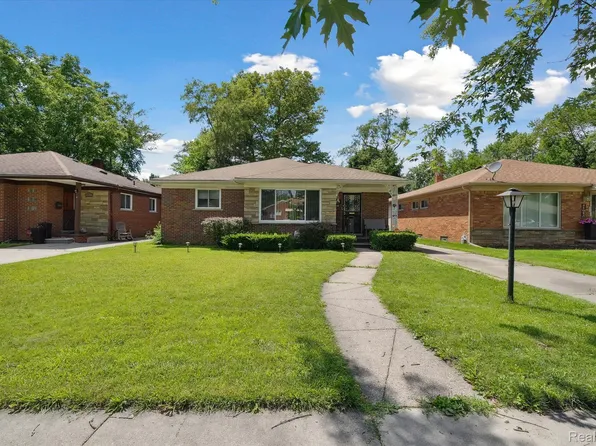 24031 Morton St, Oak Park, MI 48237