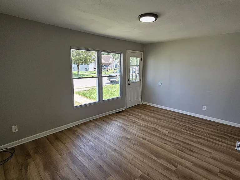 314 Marshall Dr — Photo 7
