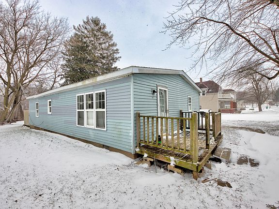 3rd image of 211 McClung Rd