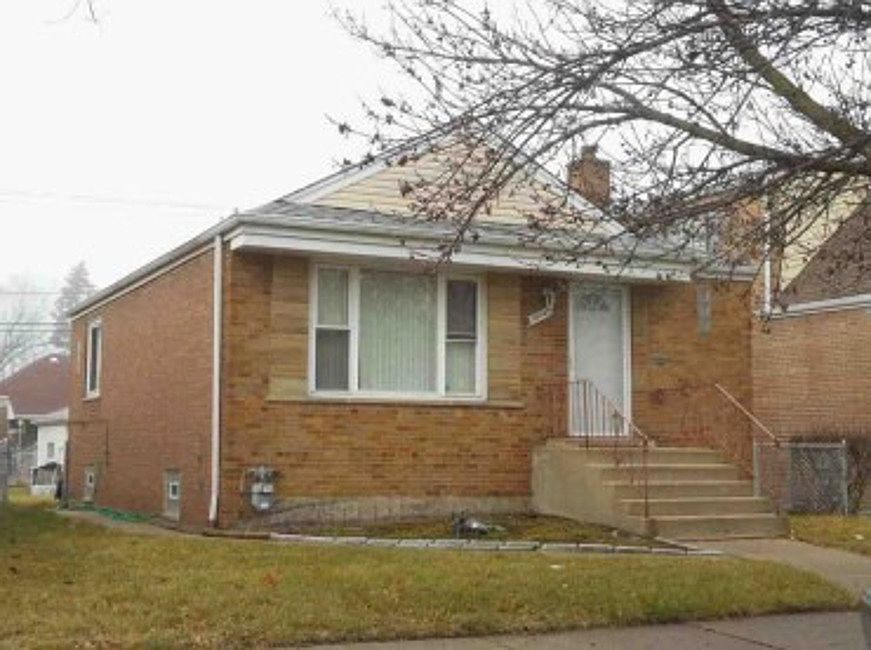 2nd image of 10942 S Ewing Ave
