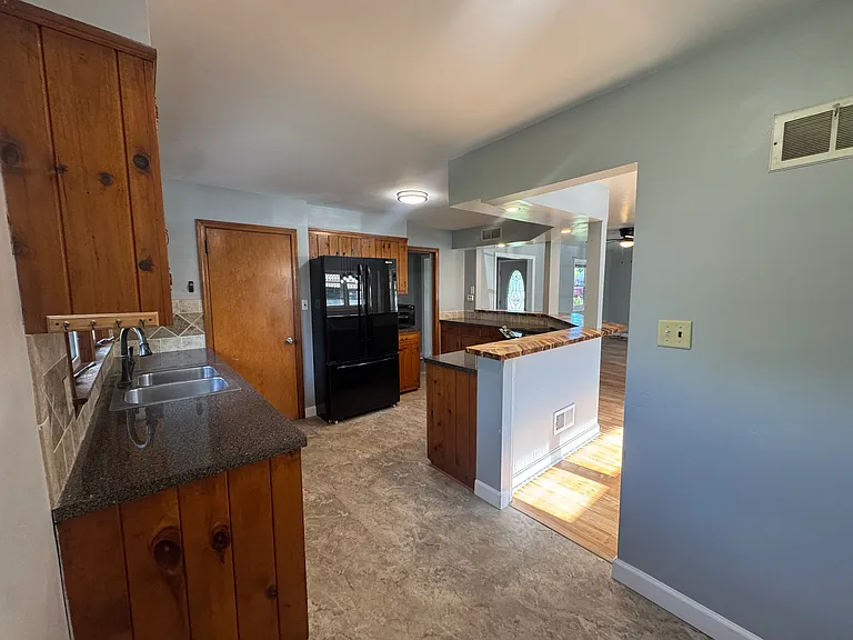 2235 Dixie Dr — Photo 16