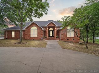 7 Briar Cliff Rd, McAlester, OK 74501