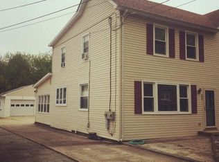 539 N 3rd St, Hammonton, NJ 08037