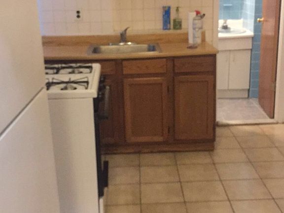 2nd image of 3160 35th St