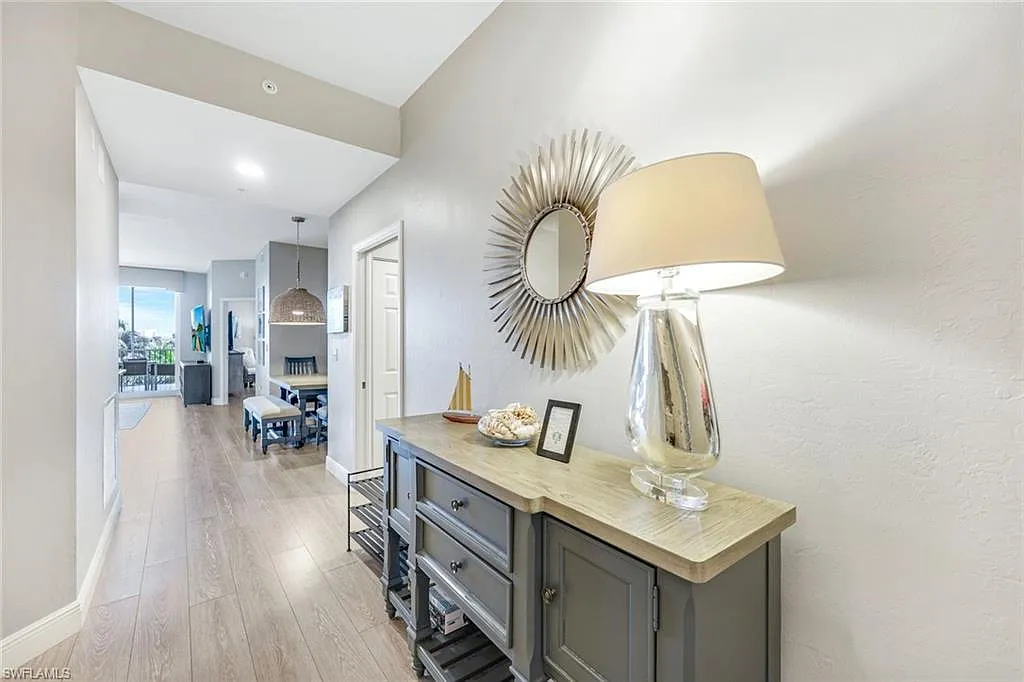 3 bed, 2.0 bath, 1475 sqft, $4,000 — Photo 3