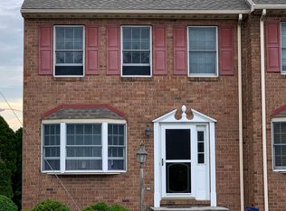 748 Eichelberger St, Hanover, PA 17331