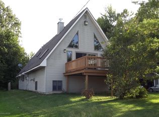 7091 Strawberry Ln, Clarksville, MI 48815