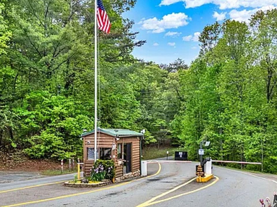 2nd image of 178 Tara Ln