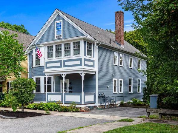 10-12 Johnson St, North Andover, MA 01845