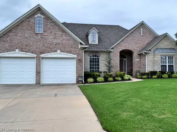 5900 Cedar Break Dr, Fort Smith, AR 72916