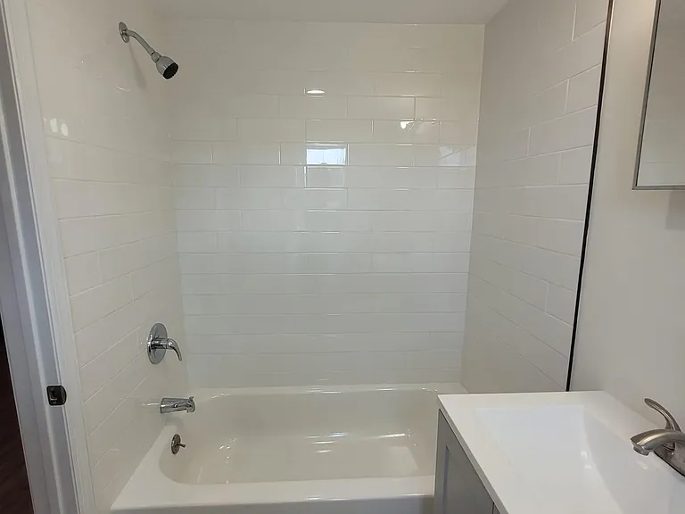 104 N Franklin St #A — Photo 2