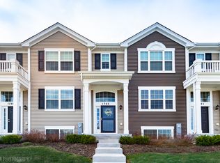 1765 Spinnaker St, Pingree Grove, IL 60140