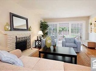 3099 Warren Ln, Costa Mesa, CA 92626
