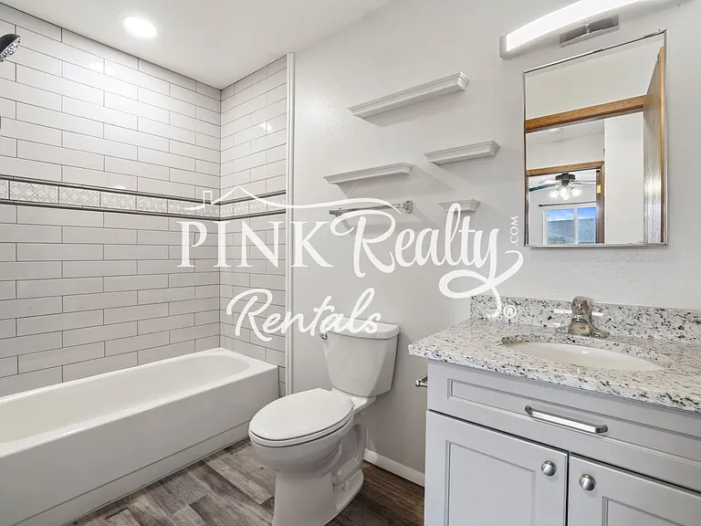 380 Paradise Cir #B6 — Photo 18