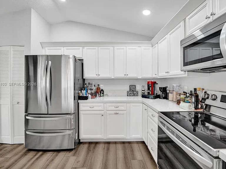 1063 Cedar Falls Dr — Photo 31