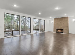 9043 Briar Forest Dr, Houston, TX 77024