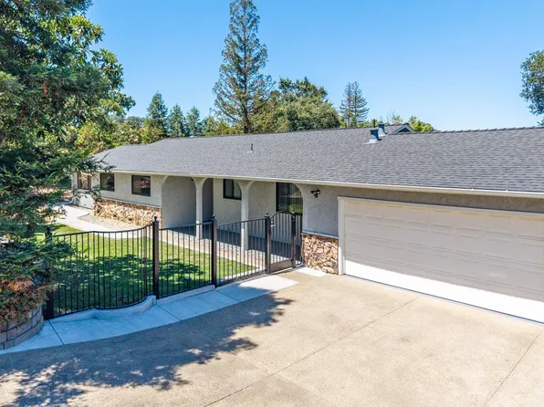800 Riverside Drive, Ukiah, CA 95482