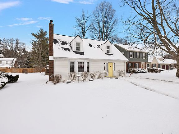 3rd image of 1218 Westmoorland St