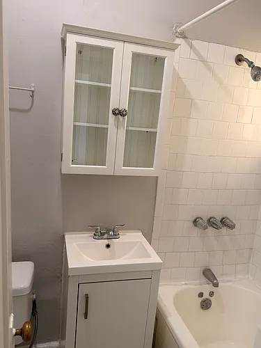 110 N Breed St #208 Photo 1