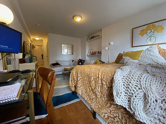 Rented by Corcoran | media 3