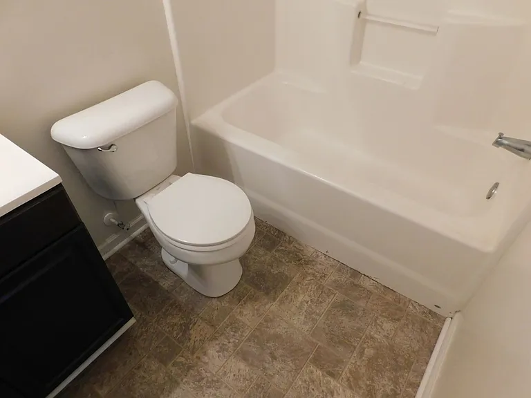 111 Jerrett Ln — Photo 15