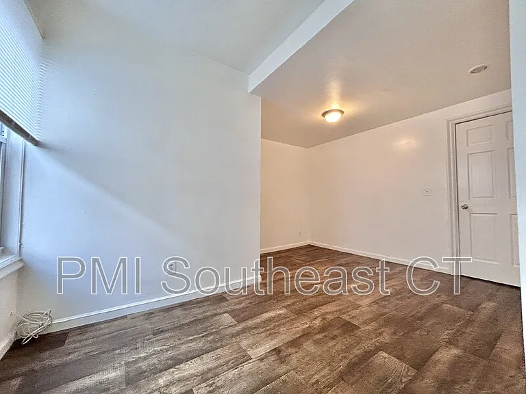 187 Laurel Hill Ave #3 — Photo 6