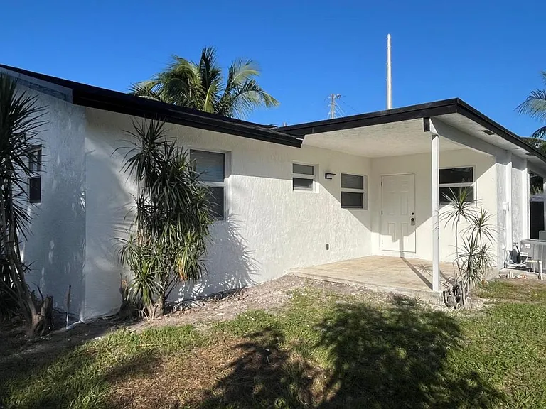3644 Melaleuca Ln — Photo 4
