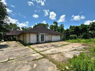 1225 County Road 878b, Sweeny, TX, 77480