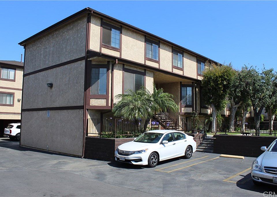 1st image of 515 W Gardena Blvd Unit 28