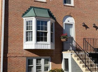 90 Leeds Ct E #B, Warrenton, VA 20186