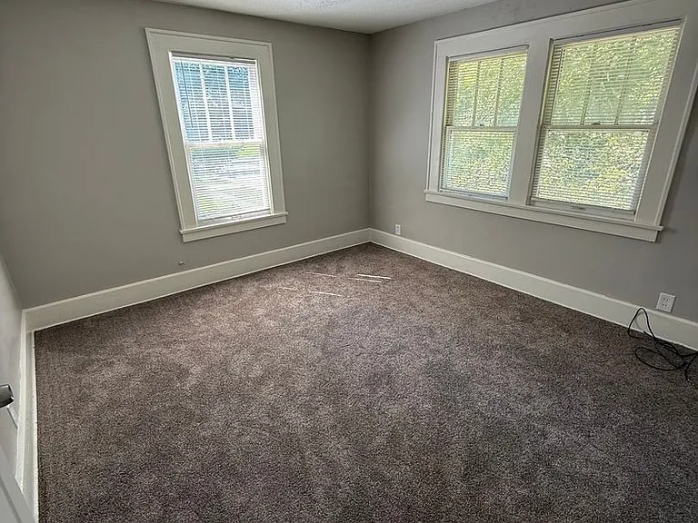 227 Crandall Ave — Photo 17