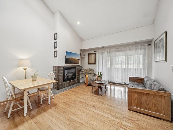 3rd image of 3010 Yarmouth Greenway Dr APT 207