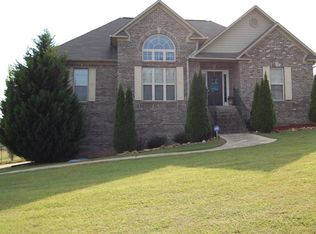 1050 Sky View Ln, Odenville, AL 35120