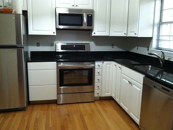 3rd image of 2741 Bloomsbury Ct