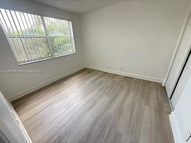 Edgewater Condo — Photo 2