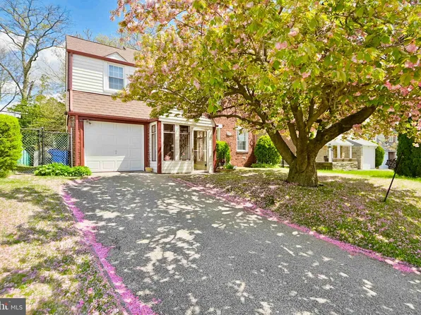 8235 Pickering Ave, Philadelphia, PA 19150