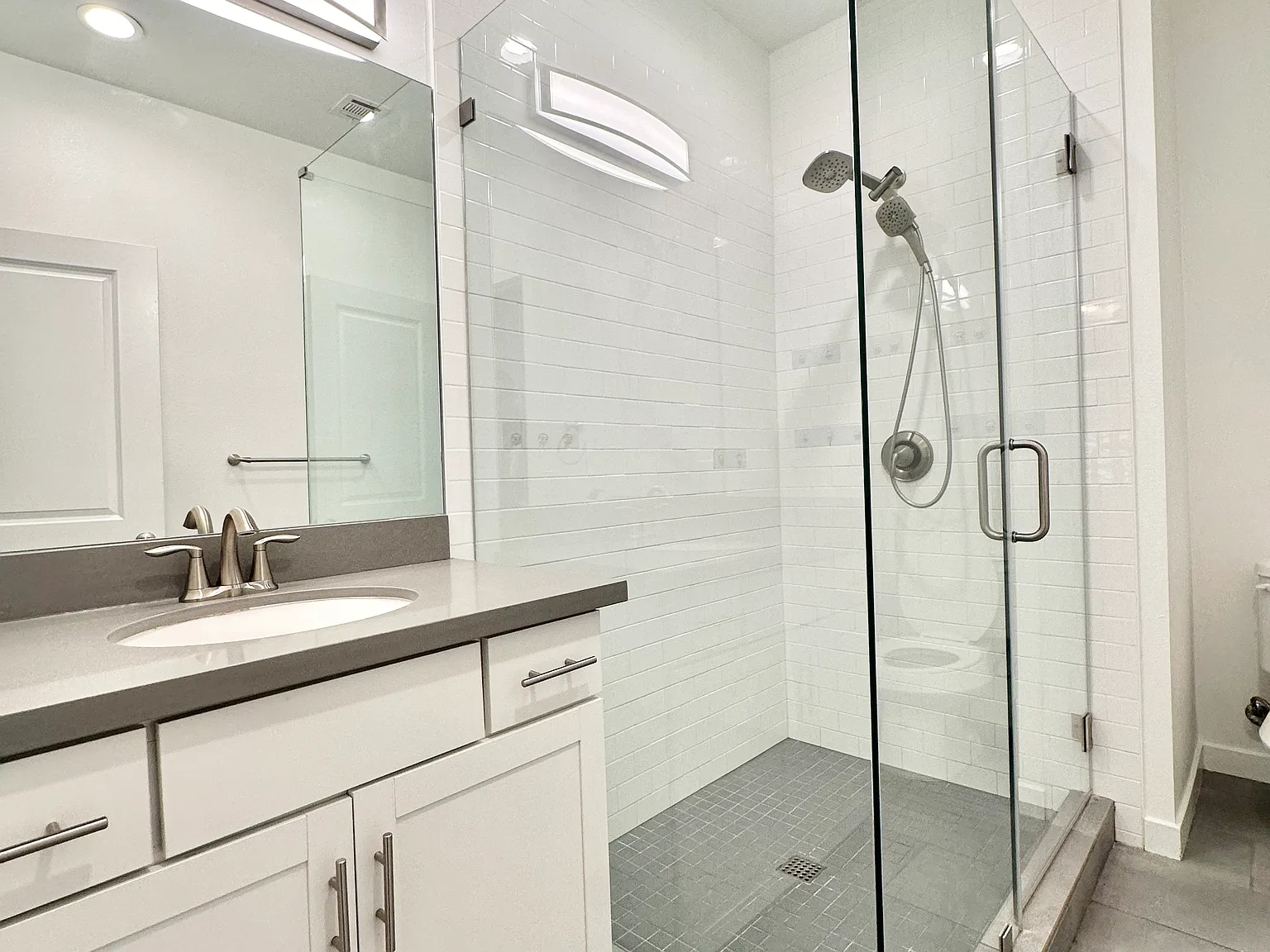 3 bed, 2.5 bath, 1615 sqft, $3,795 — Photo 4