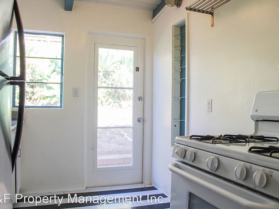 1st image of 3628 Fir St