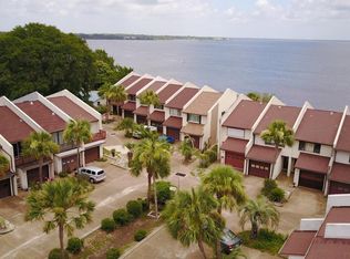 6445 Oakshore Dr, Panama City, FL 32404