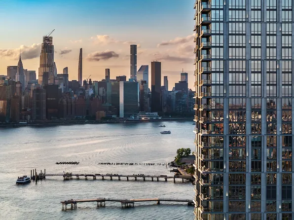 60 Wharf Dr image 11 of 47