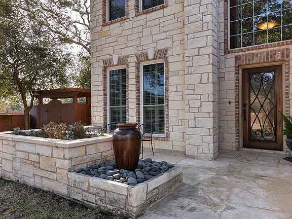 5th image of 6101 Salcon Cliff Dr