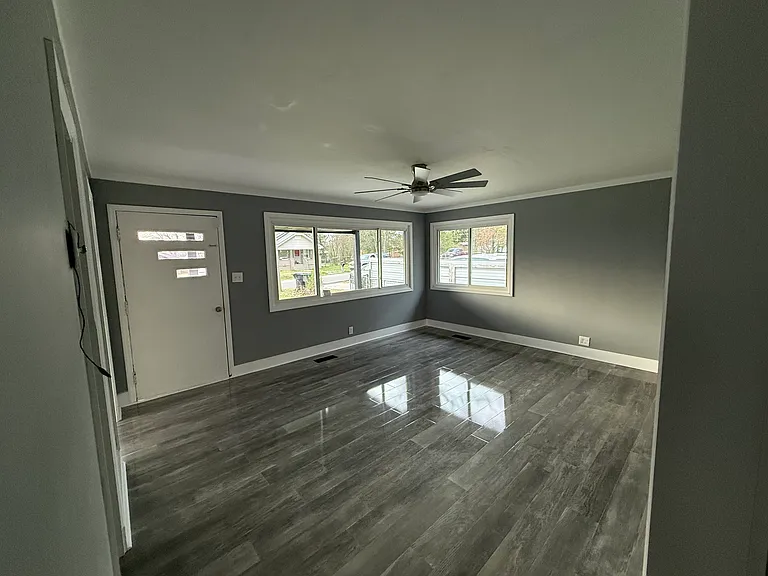614 Padenreich Ave — Photo 4