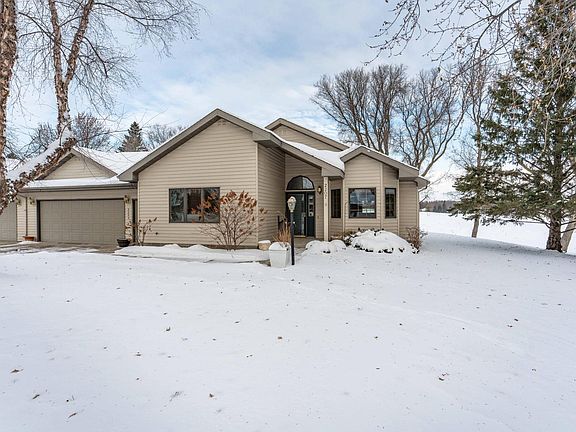 2nd image of 2207 Brookwood Ct