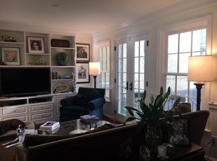 3129 Dumbarton St NW, Washington, DC 20007